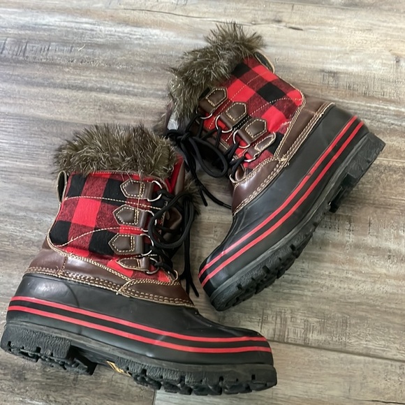 FUR Lined Plaid Flannel Duck Boots - Picture 2 of 9